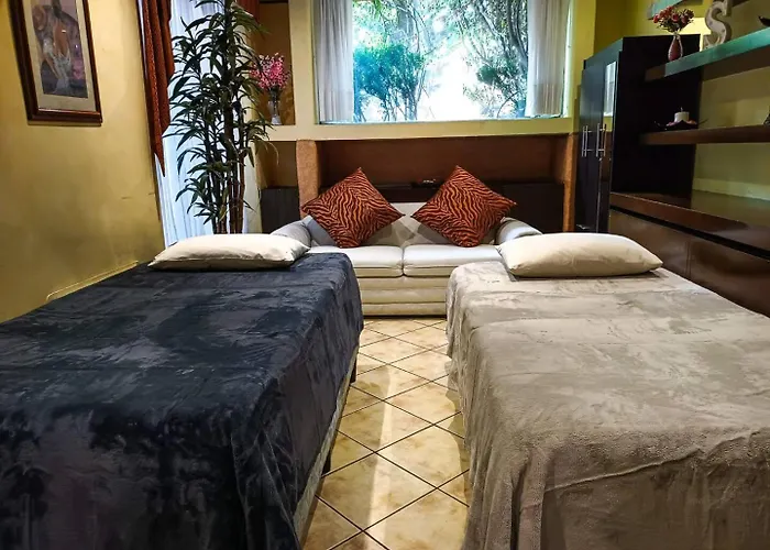Casa De Huespedes En Satelite - Boutique Rosas