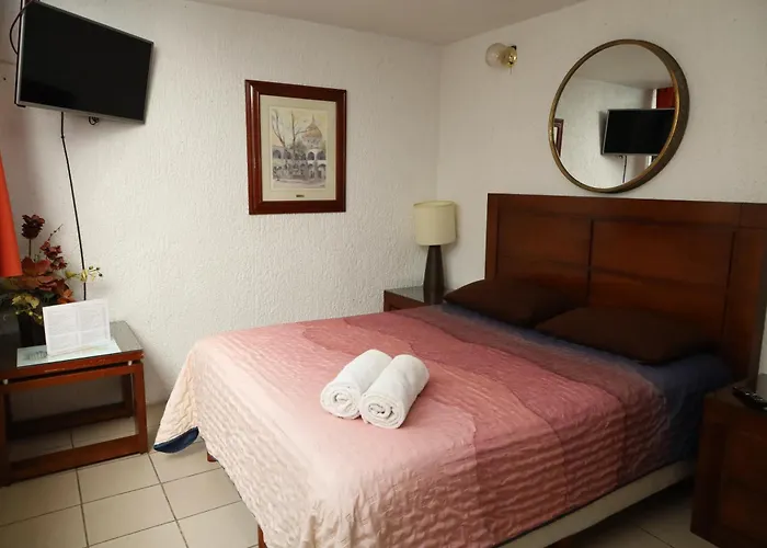 Casa De Huespedes En Satelite - Boutique Rosas Homestay *