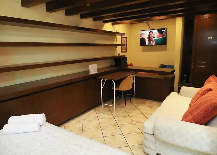 Homestay Casa De Huespedes En Satelite - Boutique Rosas *