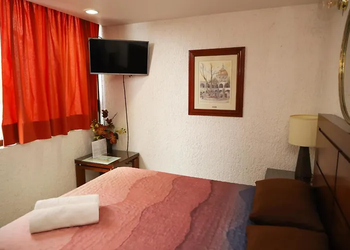 Casa De Huespedes En Satelite - Boutique Rosas Homestay Mexico City