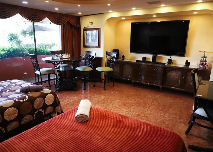 Casa De Huespedes En Satelite - Boutique Rosas Homestay