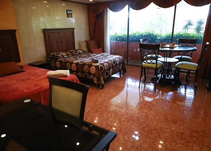 Casa De Huespedes En Satelite - Boutique Rosas Homestay *